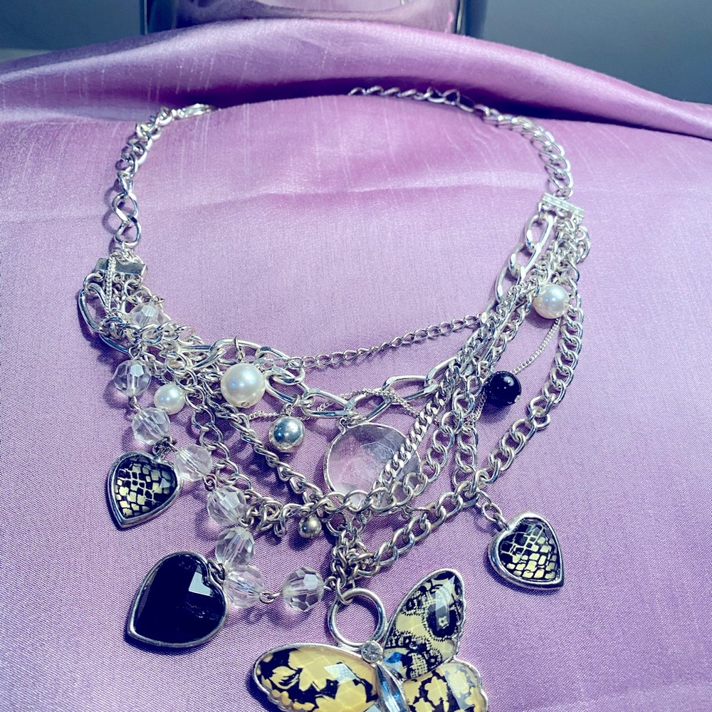 Gorgeous charm necklace